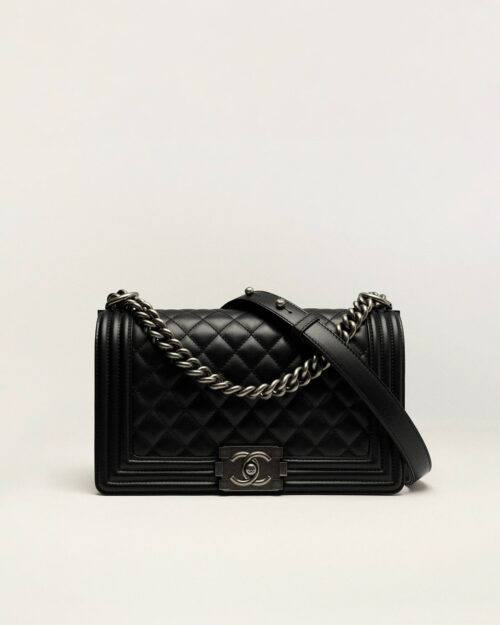 Boy chanel handbag, Calfskin & ruthenium-finish metal, black