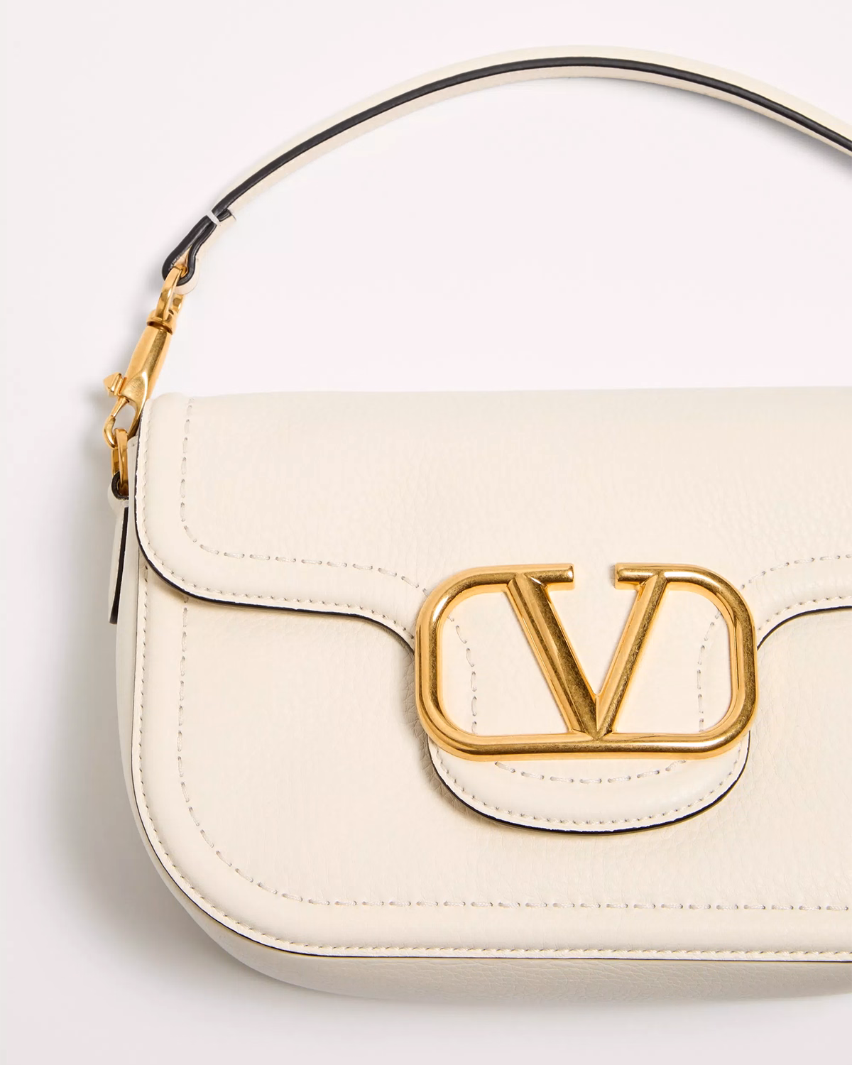 Valentino Garavani Alltime Grainy Calfskin Shoulder Bag6