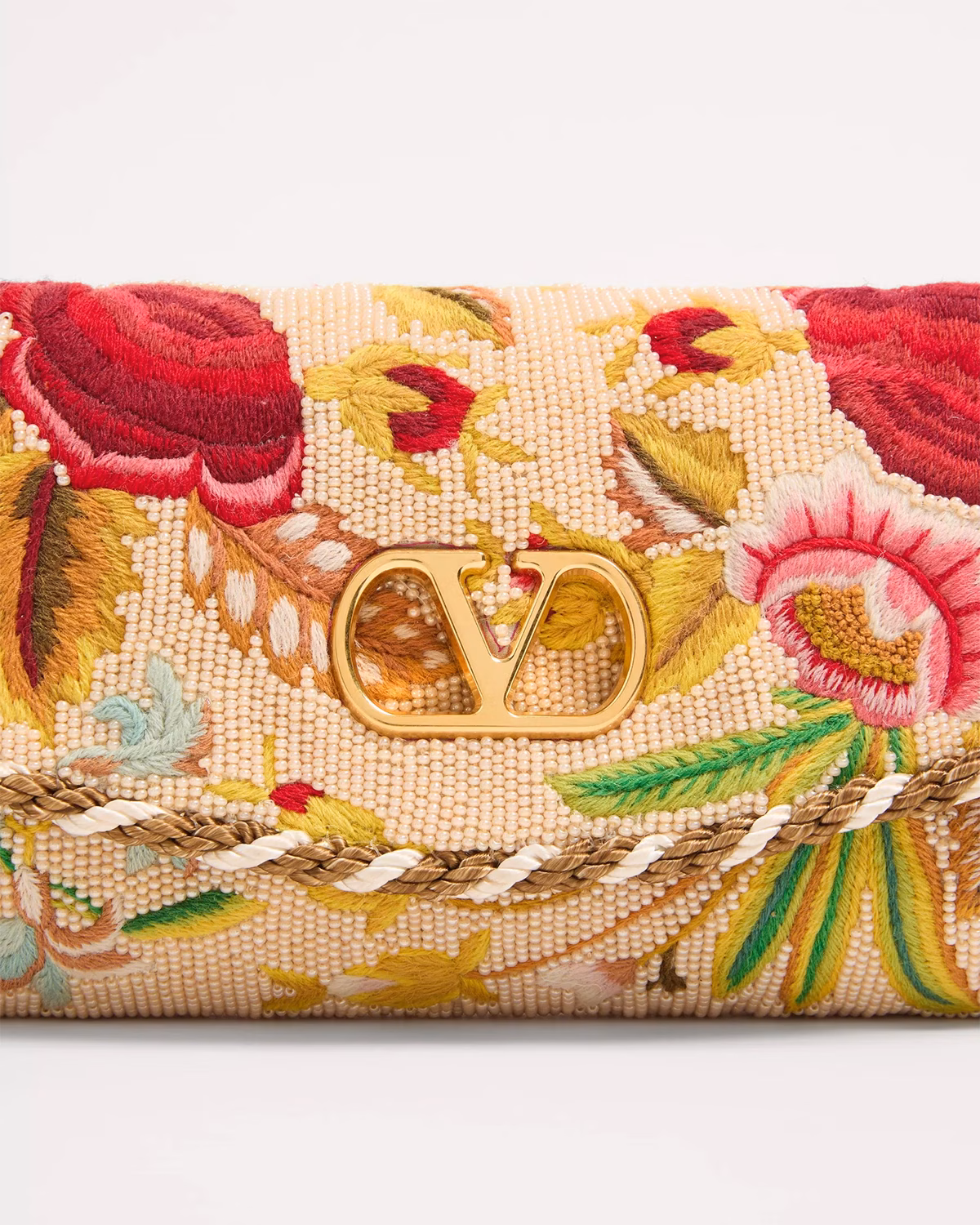 Valentino-Garavani-Vain-Soft-Embroidered-Small-Shoulder-Bag (6)