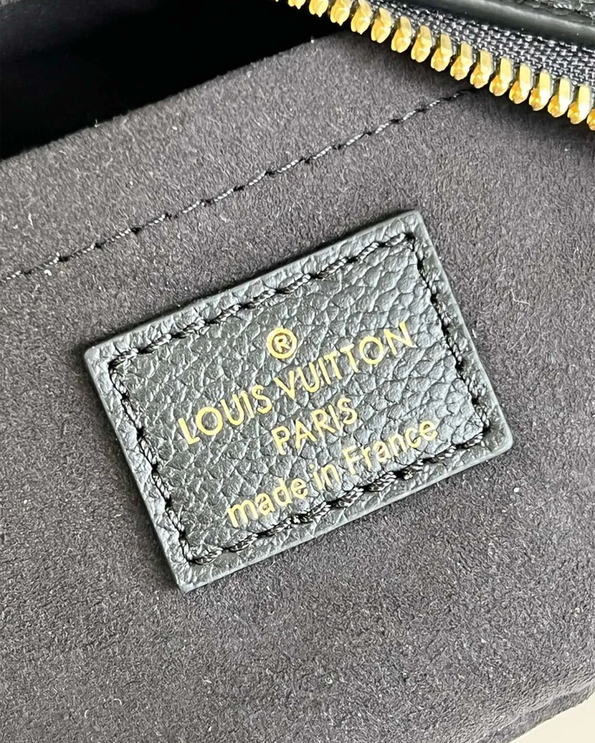 bagladt-mini-moon-crescent-bag-black-embossed-leather-front10