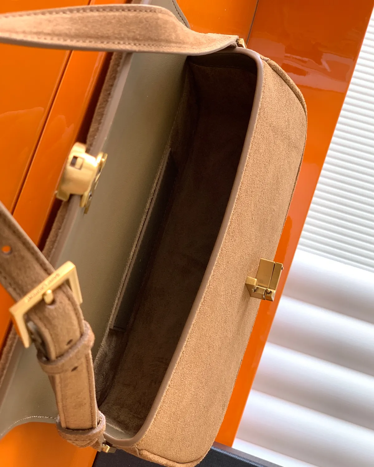 bagladt-signature-box-satchel-medium-beige-suede-solferino-front9