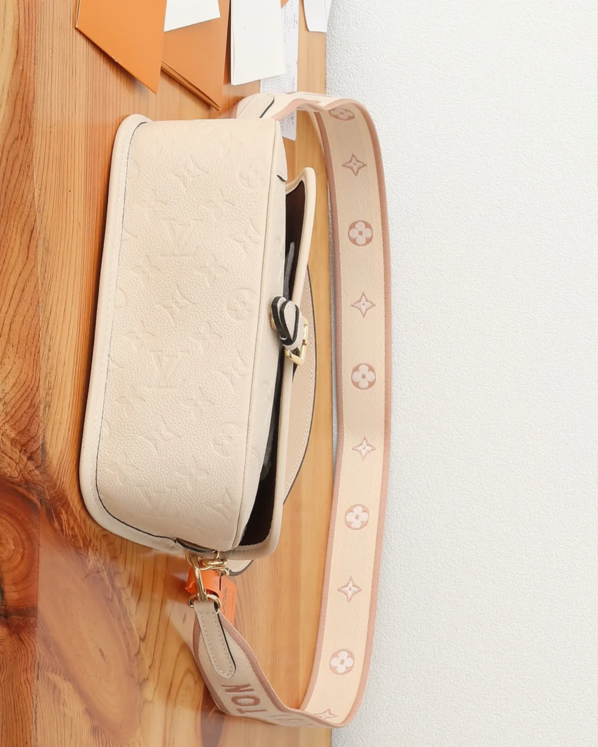 bagladt-signature-buckle-satchel-cream-embossed-leather-front8