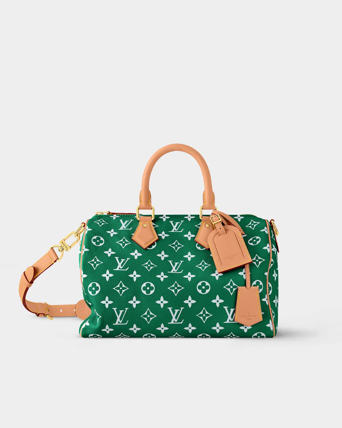 Signature Soft Duffle 40 bag in vibrant green leather front view