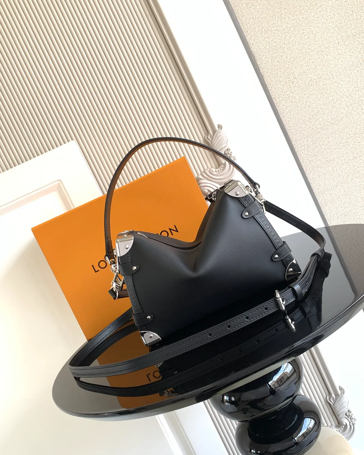 bagladt-signature-soft-trunk-bag-mm-reverse-monogram-canvas-front4