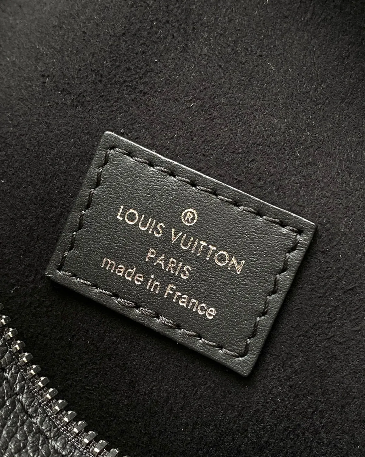 bagladt-signature-soft-trunk-bag-mm-reverse-monogram-canvas-front9