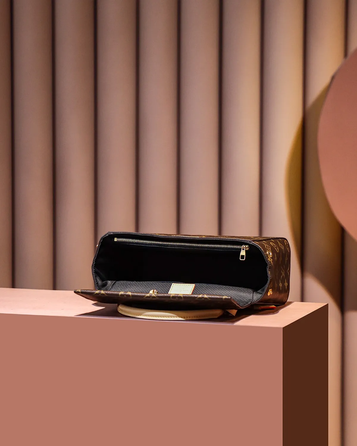 bagladt-signature-structured-top-handle-bb-monogram-canvas-front10