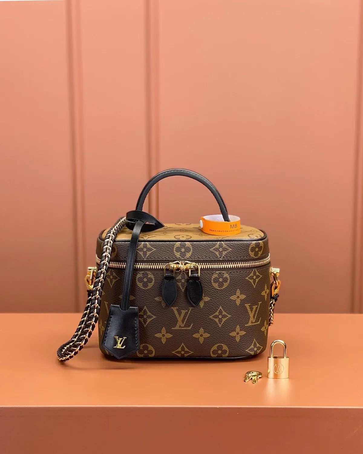 product-louis-vuitton-vanity-pm-monogram-reverse-front-1200x1500-02-tbd