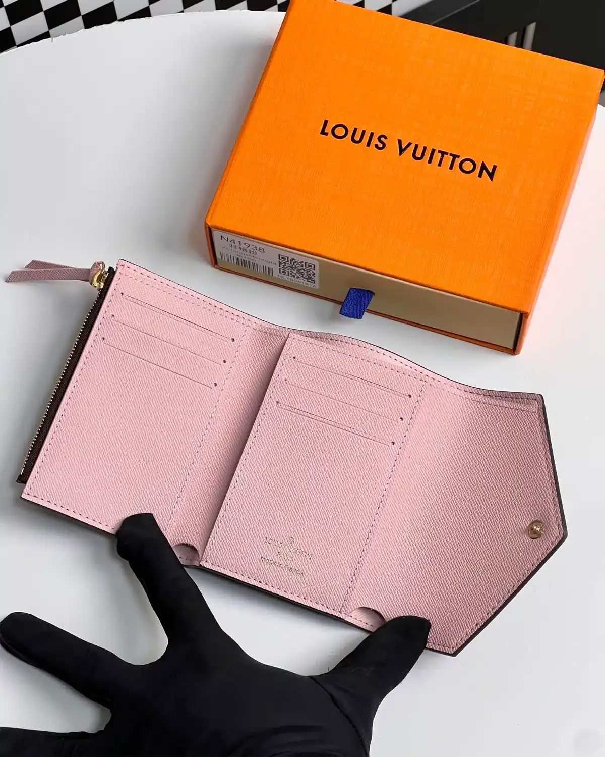 product-louis-vuitton-victorine-tri-fold-wallet-damier-ebene-pink-front-1200x1500-06-tbd