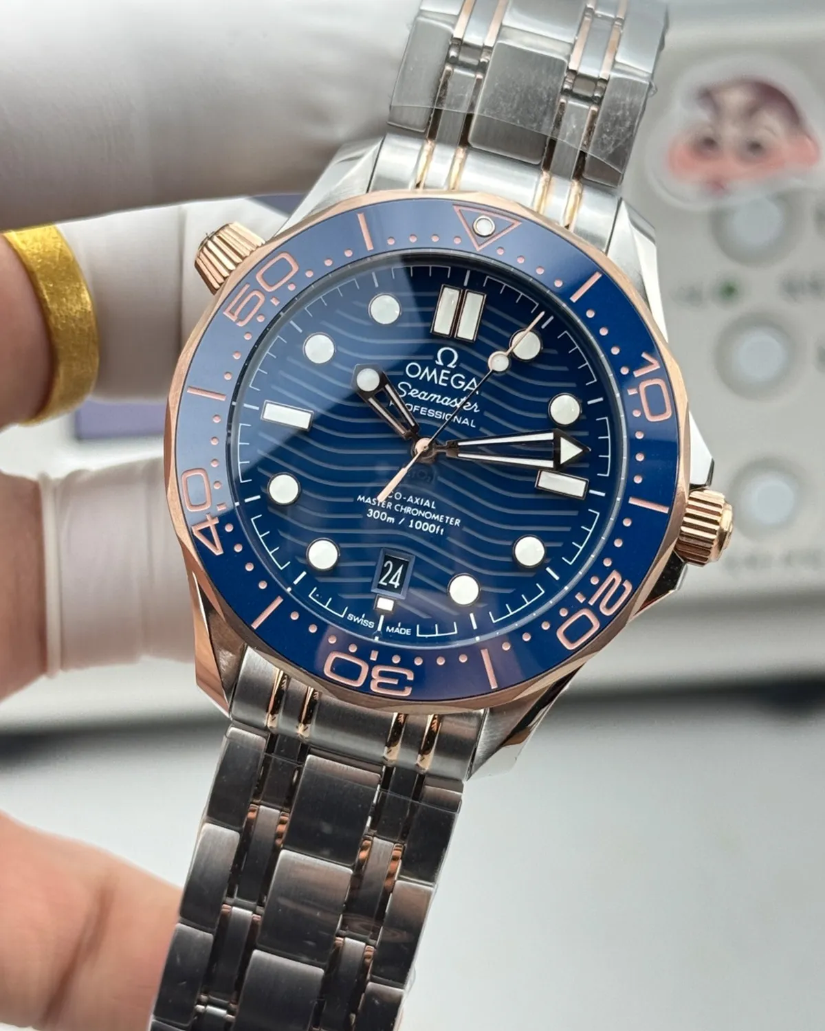 bagladt-blue-gold-seamaster-300m-chronograph-front5