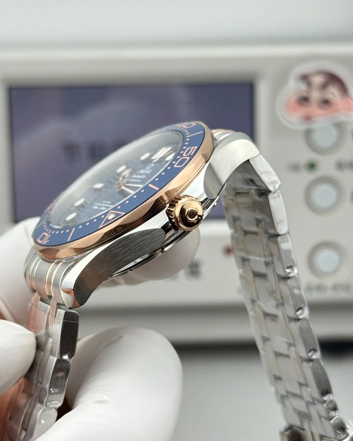 bagladt-blue-gold-seamaster-300m-chronograph-front8