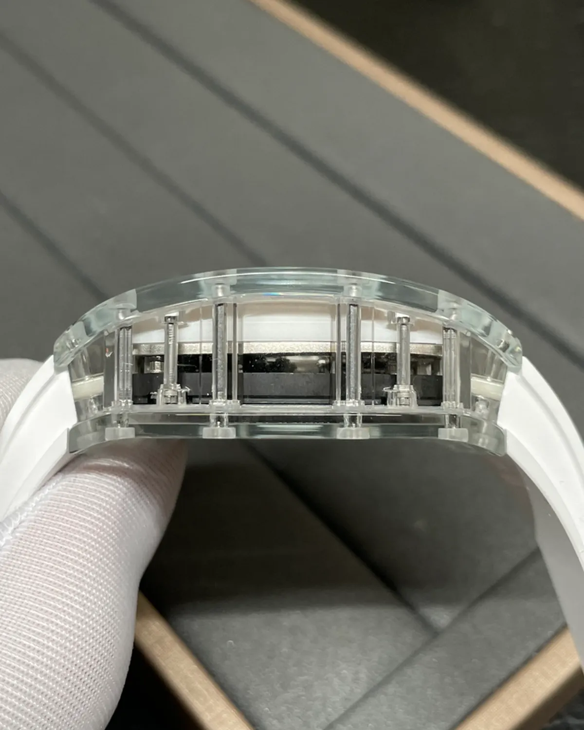 bagladt-jewelry-panda-tourbillon-diamond-set-front9