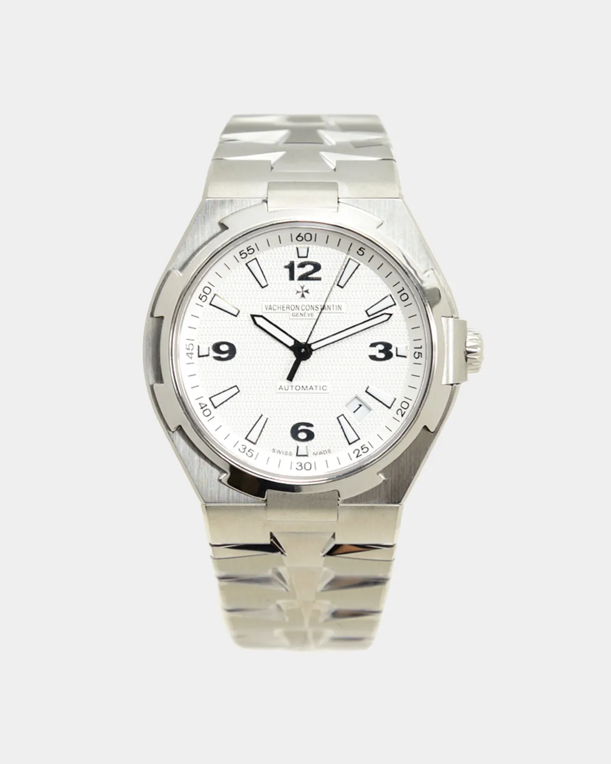 Overseas Automatic Jumbo white Clous de Paris dial front view