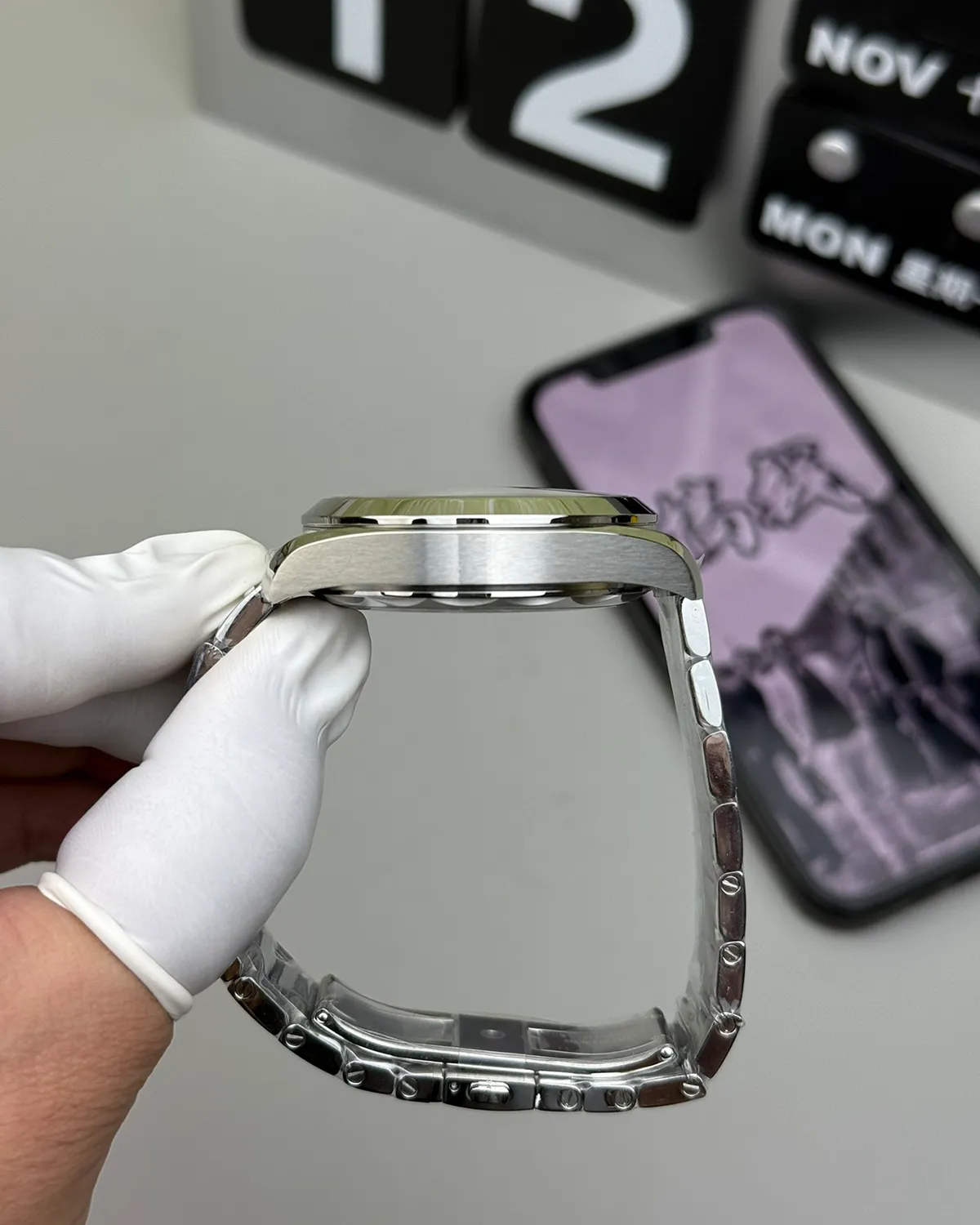 bagladt-planet-ocean-600m-chronograph-black-orange-front5