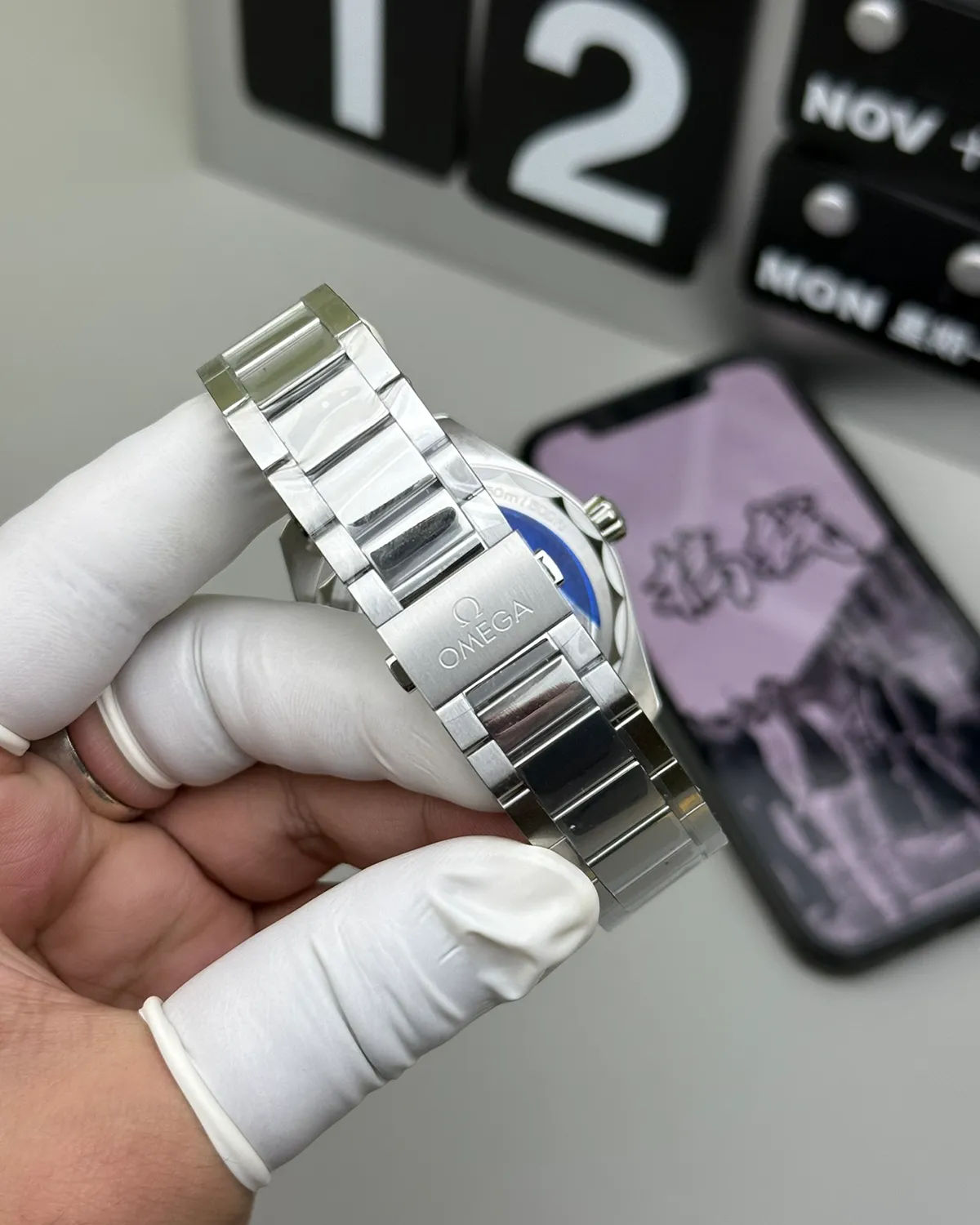 bagladt-planet-ocean-600m-chronograph-black-orange-front6