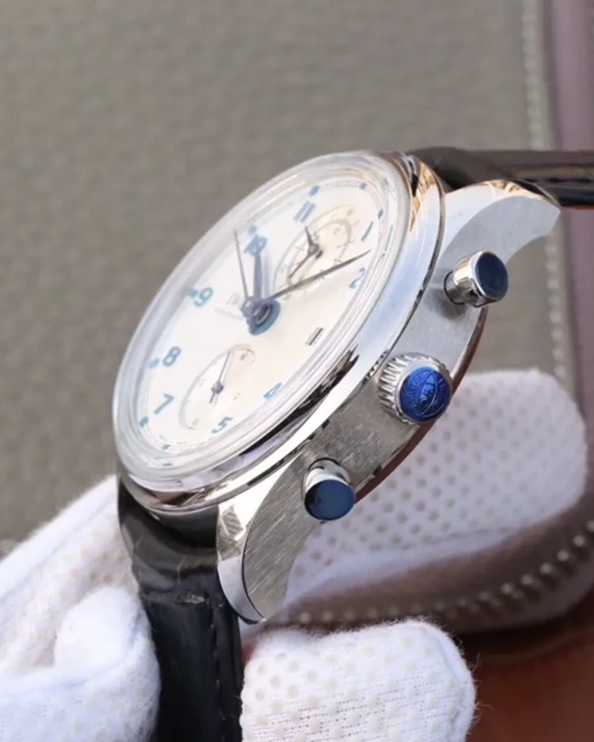 bagladt-portugieser-chronograph-classic-silver-dial-front7