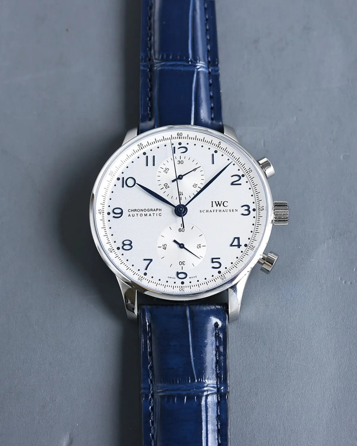 bagladt-portugieser-chronograph-white-dial-front3