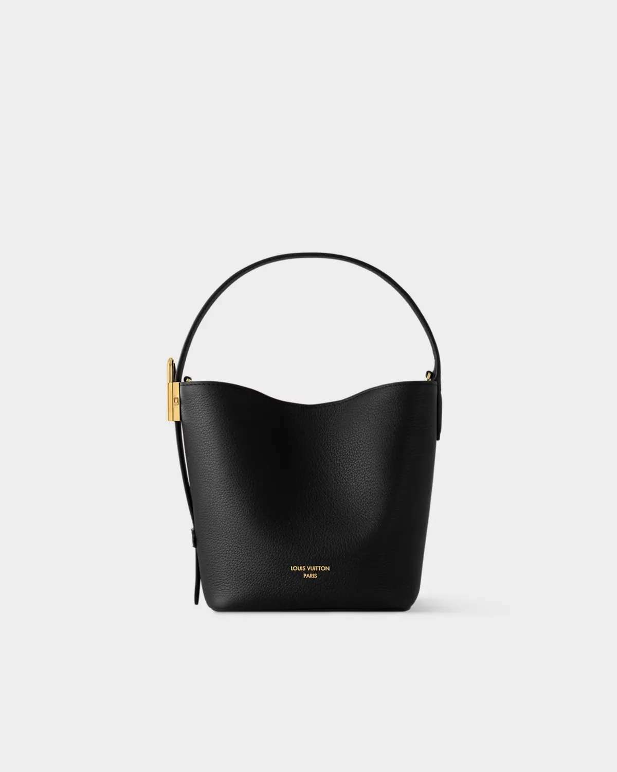 Signature Minimalist Hobo BB bag in black grained leather front view