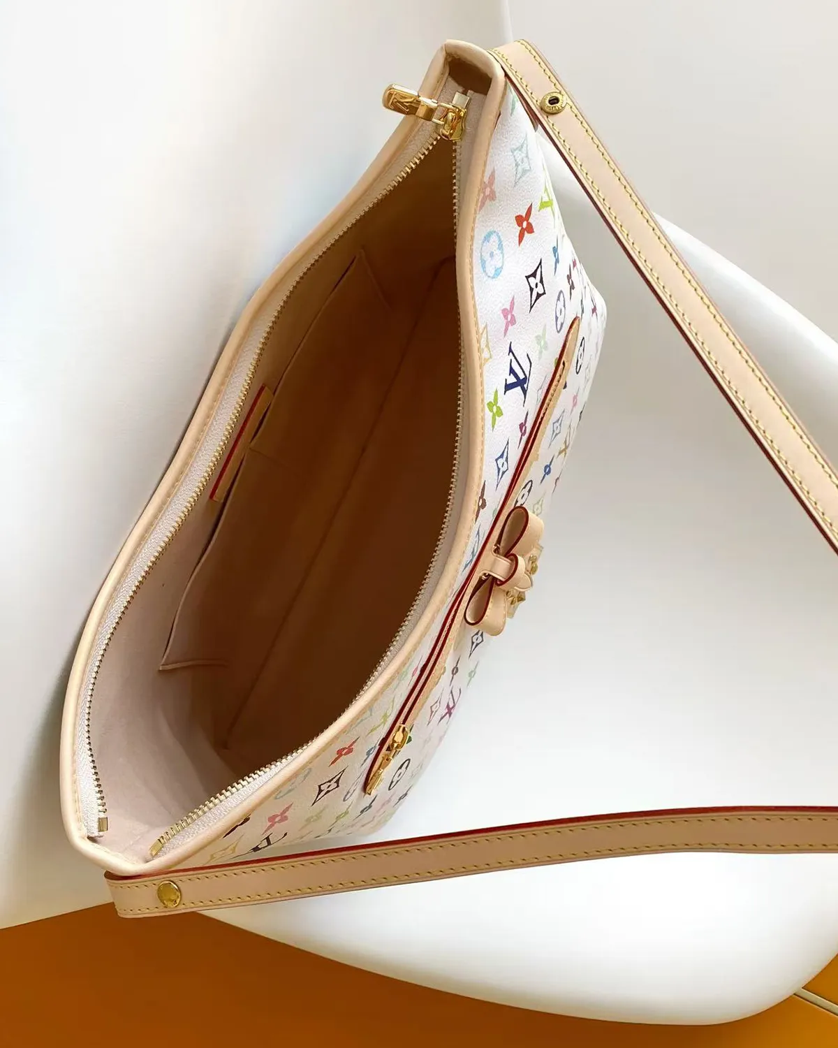 bagladt-signature-pop-art-boston-bag-30-white-multi-color-front9