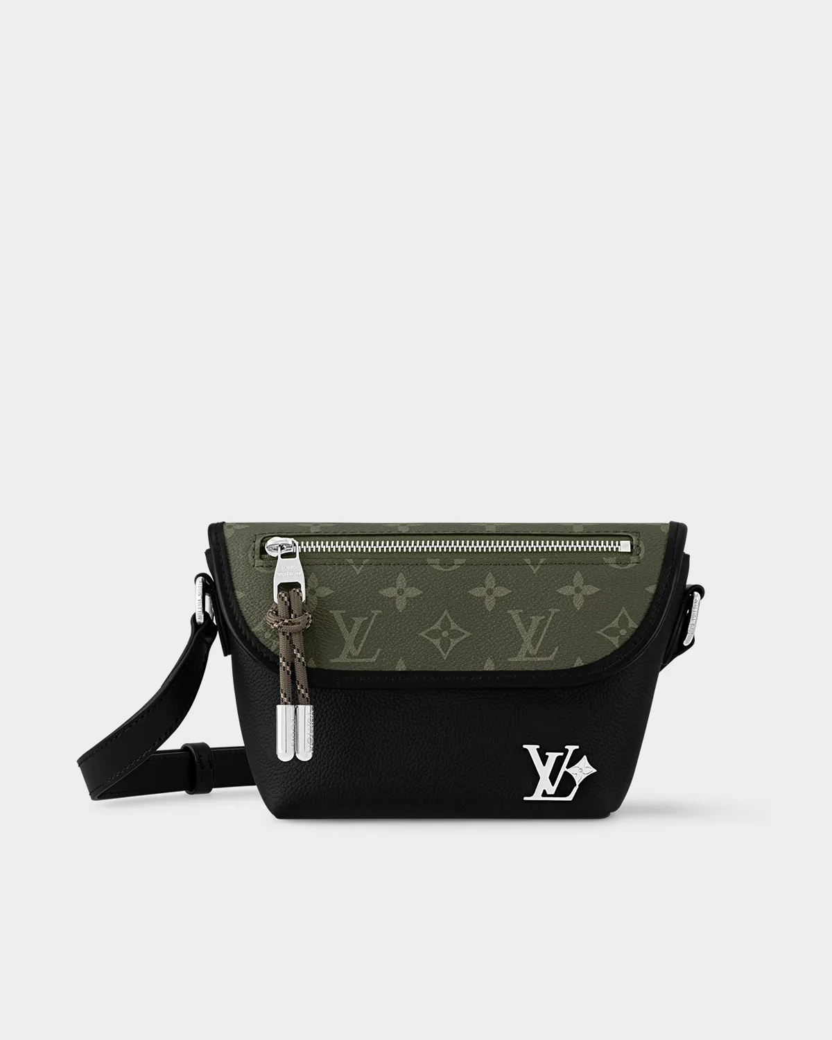 Signature Pulse Crossbody Wallet in black Taurillon leather front view