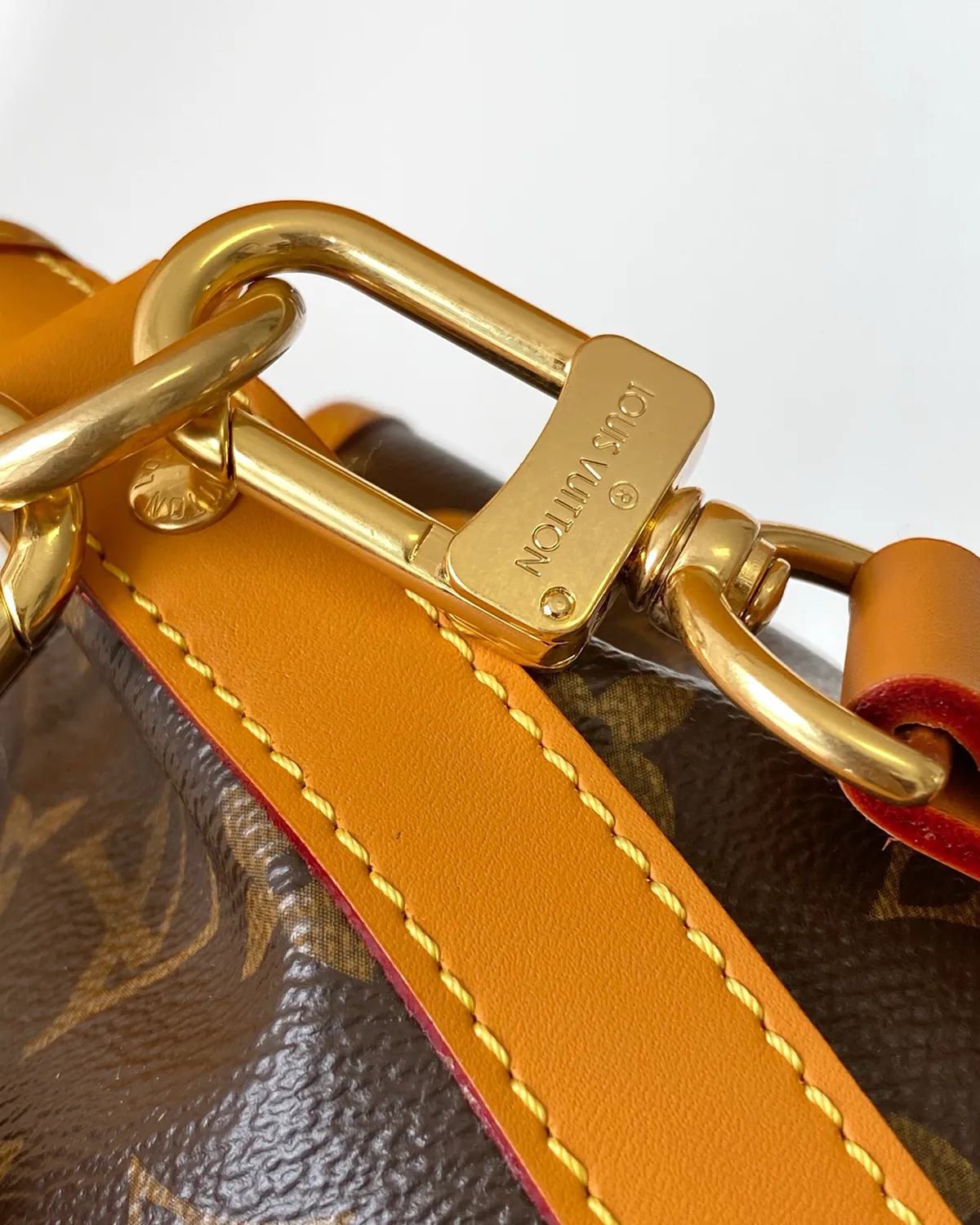 bagladt-signature-utility-bucket-bag-monogram-archive-cargo-front7