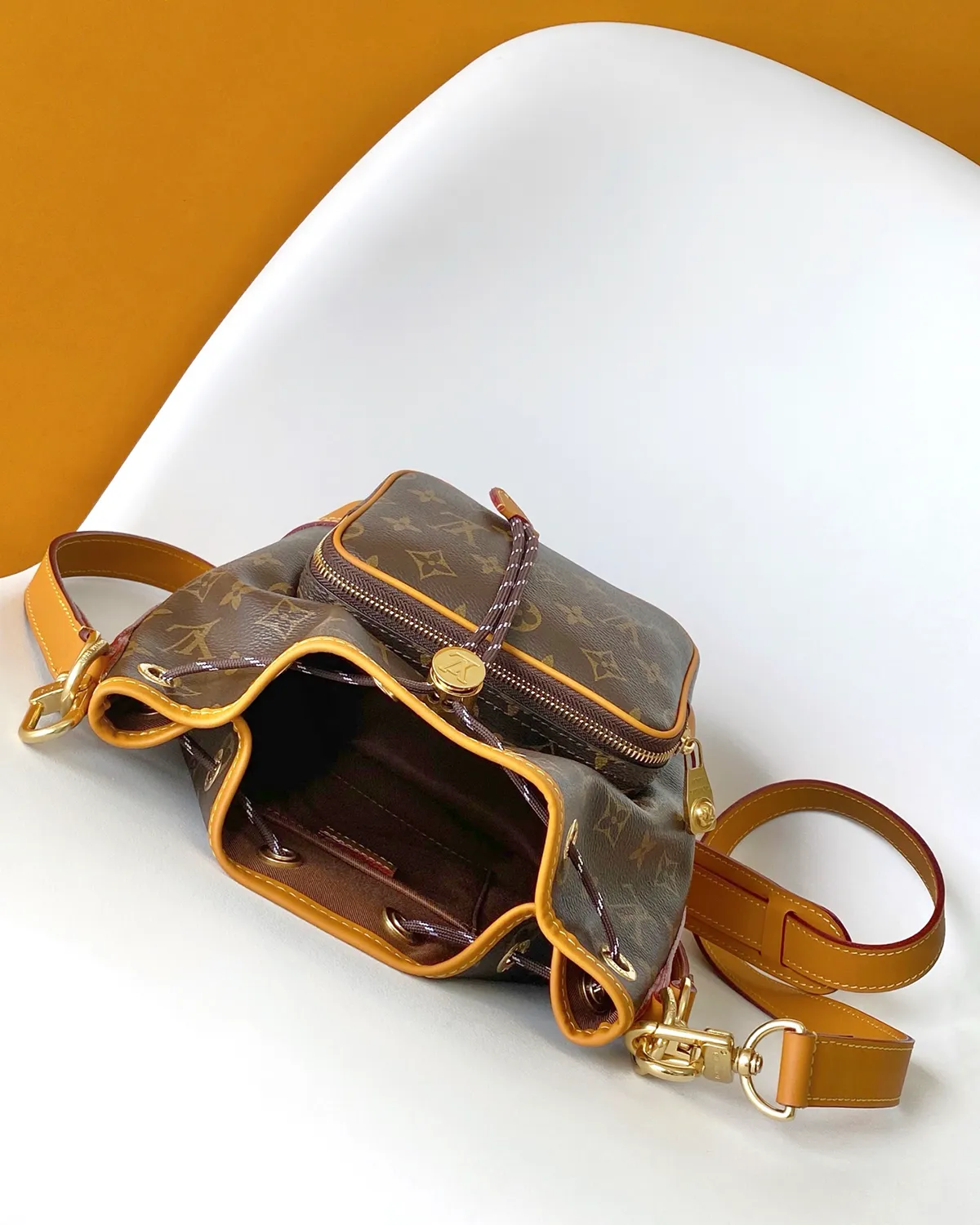 bagladt-signature-utility-bucket-bag-monogram-archive-cargo-front9