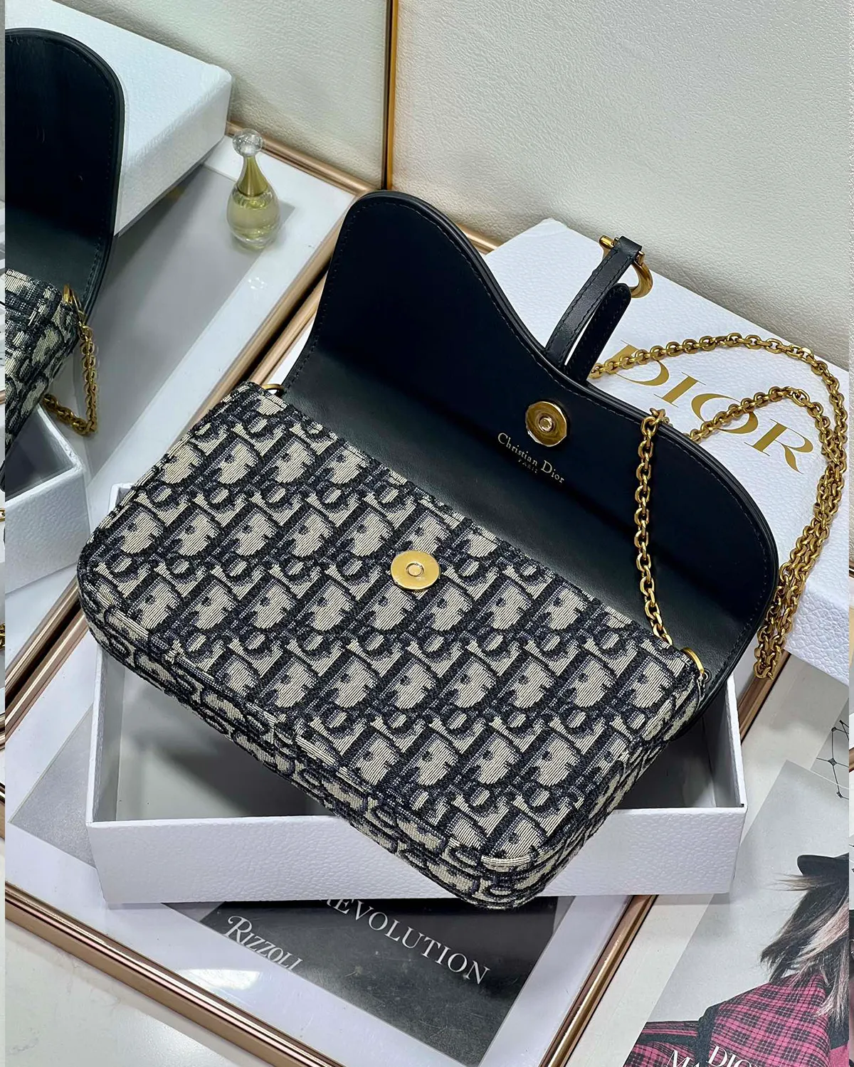 bagladt-signature-asymmetrical-chain-pouch-blue-jacquard-saddle-front9