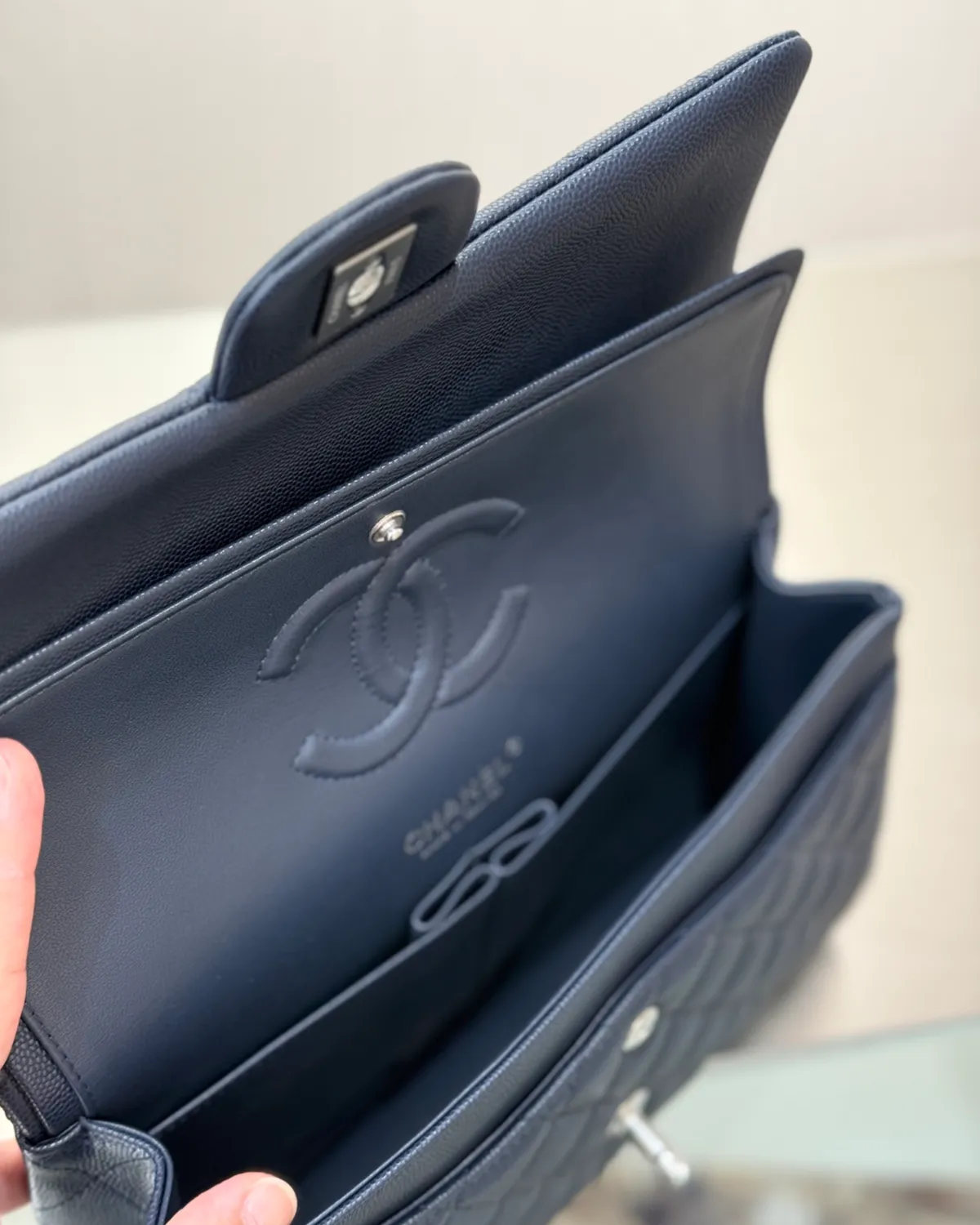 bagladt-signature-elongated-flap-bag-spruce-blue-leather-front10