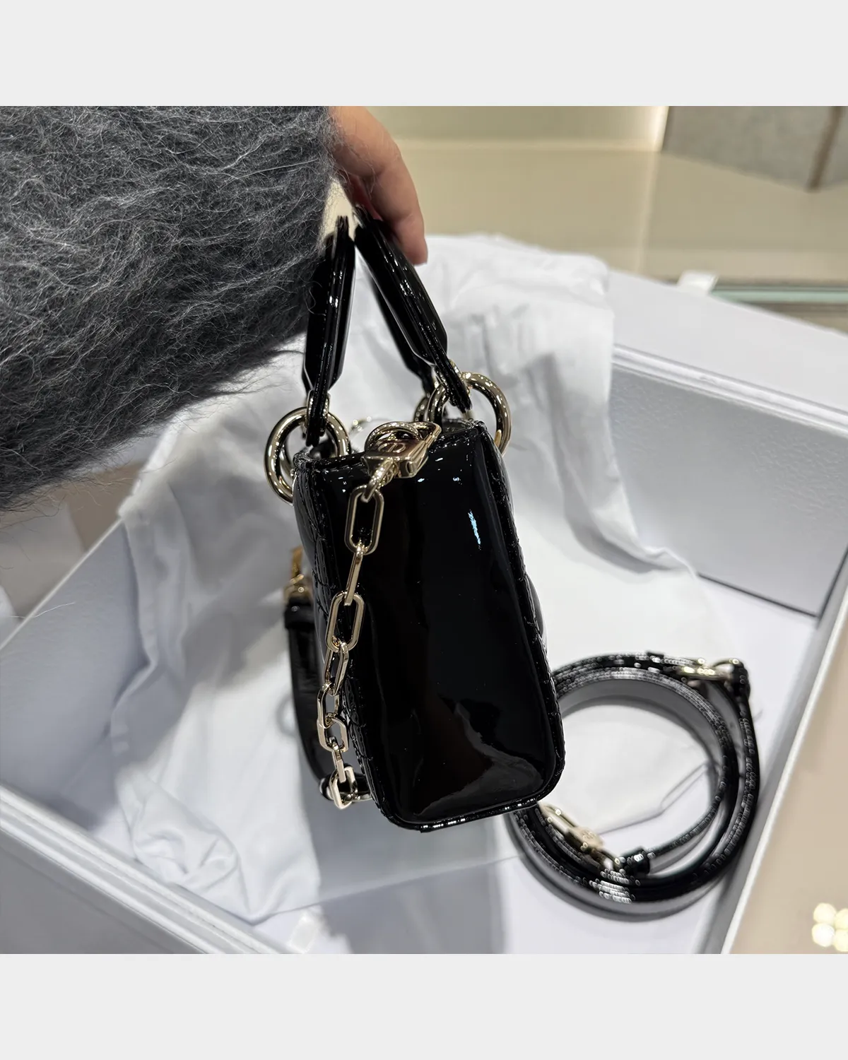 bagladt-signature-micro-horizontal-top-handle-cherry-red-patent-front6